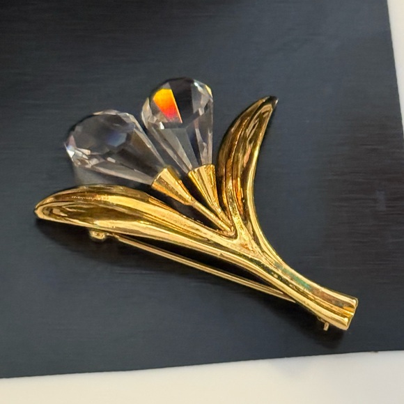 Swarovski Jewelry - Swarovski Tulip Brooch